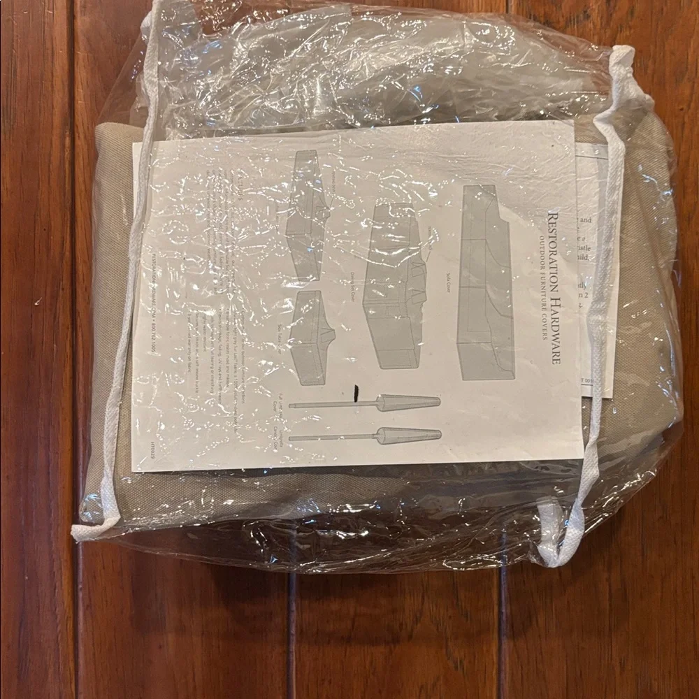 RH Restoration Hardware Ciel 72